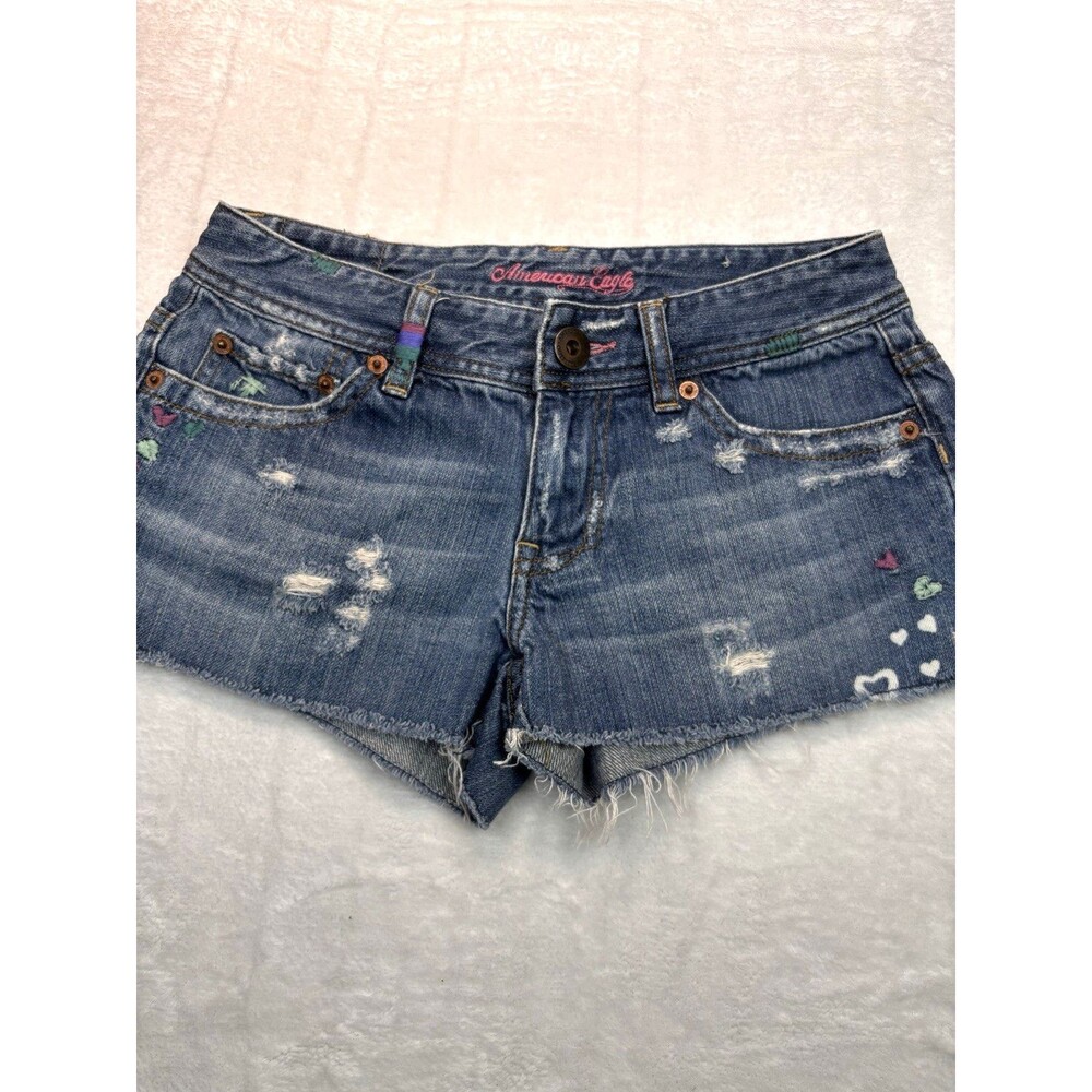 VTG Y2K American Eagle Outfitters DenimJean Shorts Emobroidered Hearts Size 0